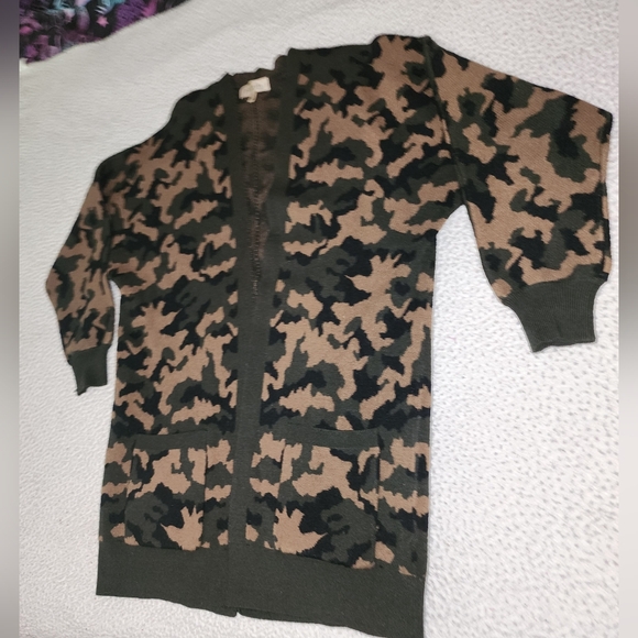 Philosophy Boho Camo Sweater Jacket - Picture 11 of 11